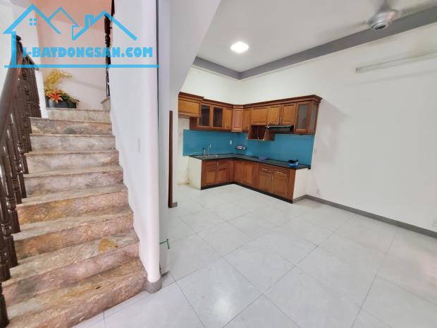 Bán gấp trong 7 ngày, nhà có bề ngang cực rộng, trung tâm Bình Thạnh, chỉ 8 tỷ - 1