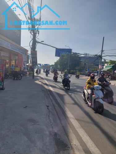 MTKD Hồ Học Lãm Bình Tân 268m2 ngang 5 nở hậu 8.2, có dòng tiền, giá đầu tư chỉ 21 tỷ TL