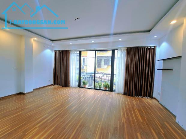 💥 Bán Nhà phố VIP Vạn Bảo, Ba Đình, Ô tô tránh, 1 nhà ra phố, 60m2 6T MT 6m, Chỉ 22.9 Tỷ