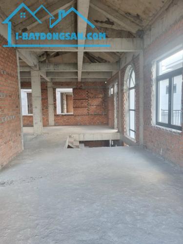 Giá 9,6 tỷ. Biệt thự liên kế vườn góc 2 mặt tiền KDC gd3 Bửu Long - 1