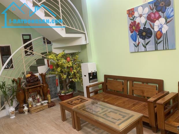 BÁN GẤP căn nhà kiệt Nguyễn Hoàng, Q.Hải Châu. DT 45m2 x 2 tầng, chỉ 2 tỷx - 1