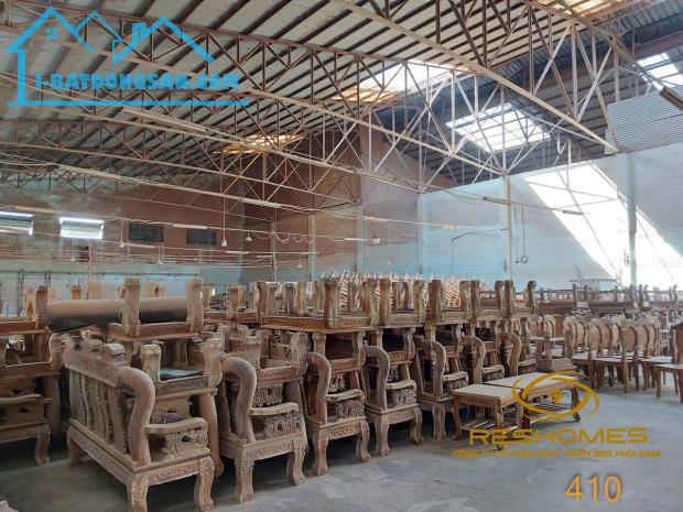 Nhà xưởng hơn 4000m2, đường Điểu Xiển, phường Long Bình, Sổ hồng riêng đất SKC giá 35 tỷ