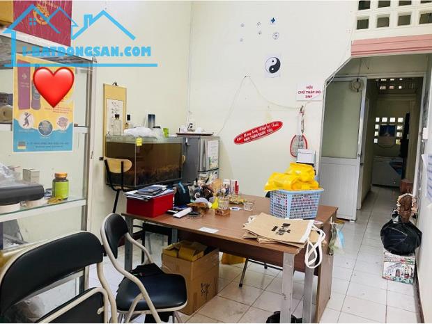 HXH hạ chào 1.4 tỷ, Đoàn Thị Điểm, P1, Phú Nhuận, 71m2, 2 tầng, giá rẻ. Tùng thổ cư. - 2