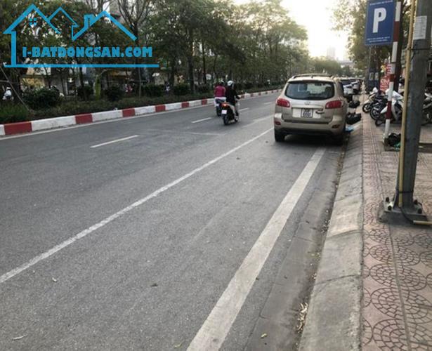 Bán nhà mặt phố Ô Chợ Dừa, 65m2, 5 tầng, mặt tiền 5.2m, giá 33.5 tỷ