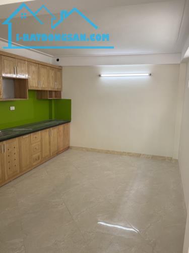 Bán nhà mới xây 5 tầng  nội thất tại  Cổ Điển A, Tứ Hiệp, Thanh Trì, -HN - LH 0983860424 - 1