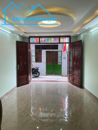 Bán nhà mới xây 5 tầng  nội thất tại  Cổ Điển A, Tứ Hiệp, Thanh Trì, -HN - LH 0983860424 - 4
