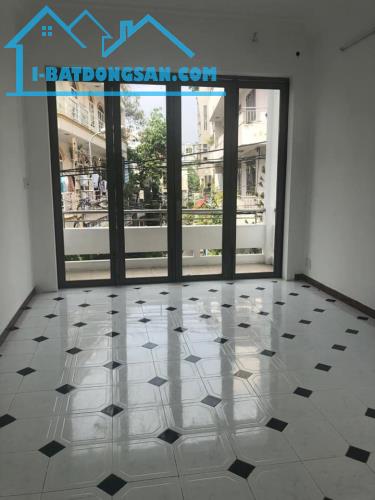 Nhà HXT Bùi Đình Túy, Bình Thạnh, 70m2, ngang 4, chỉ 8 tỷ - 2