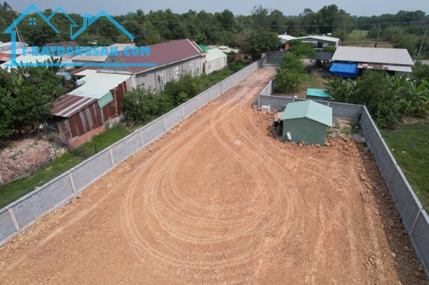 Bán đất 23x150m2 (2562m2),  11.5 tỷ,đường nhựa Tỉnh Lộ 822, Xã Hiệp Hòa, Đức Hòa, Long An. - 2