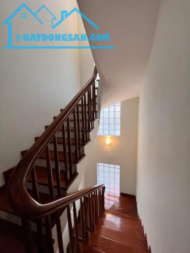 Bán Nhà Khu VP Chính Phủ - Vạn Phúc - Ba Đình - Lô Góc - 60m2x5T. - 2