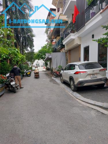 Bán Nhà Khu VP Chính Phủ - Vạn Phúc - Ba Đình - Lô Góc - 60m2x5T.