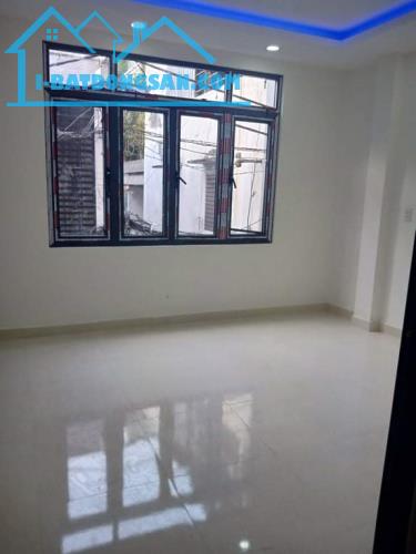 Bán nhà hẻm xe hơi Trường Chinh Q. Tân Bình, 145m2 giá chỉ 9.75 tỉ