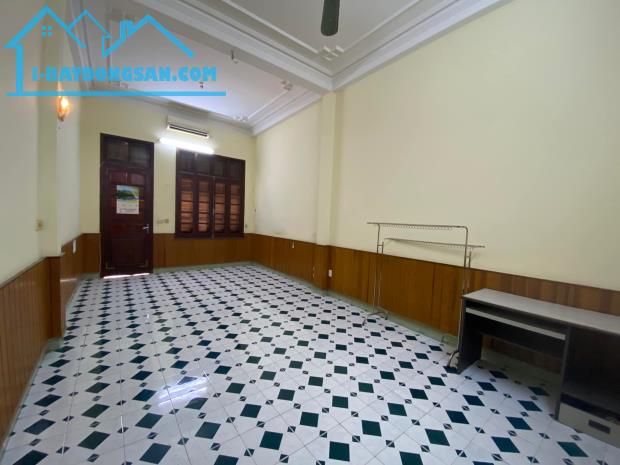 Bán nhà ngõ 295 Bạch Mai, 2 ô tô tránh, vỉa hè, kinh doanh 60m2x4T 8,1 tỷ.