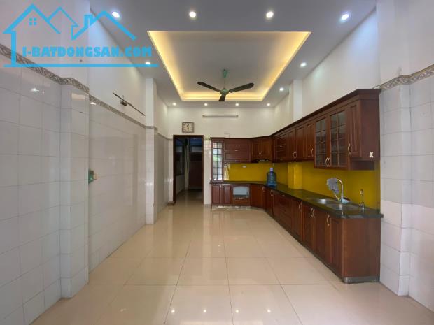 Bán nhà ngõ 295 Bạch Mai, 2 ô tô tránh, vỉa hè, kinh doanh 60m2x4T 8,1 tỷ. - 2