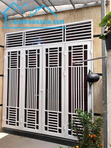 Bán nhà mặt ngõ phố Thịnh Quang Dt 45m2 x5 tầng Mt 4m Giá 5,2 tỷ Lh 0842951516 - 3