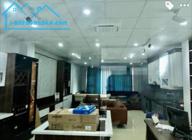 Chính chủ bán toà văn phòng phố Trần Quang Diệu Đống Đa 115m2x9T nhỉnh hơn 66 tỷ