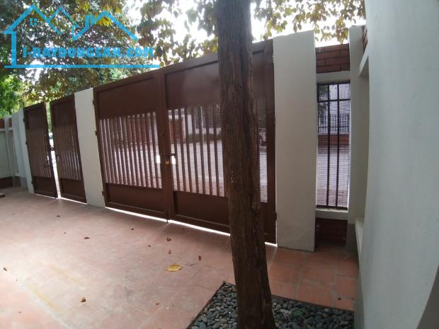 Cho thuê Biệt thự Đại mỗ, nhà đẹp 180m2x3T, chỉ 18tr - 1