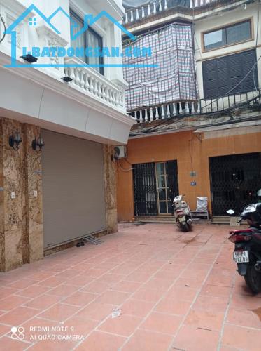 Bán nhà 5 tầng đường Hồ Ba Mẫu, diện tích 51m2 mặt tiền 5m, Giá 7,2 tỷ, Lh 0913895929
