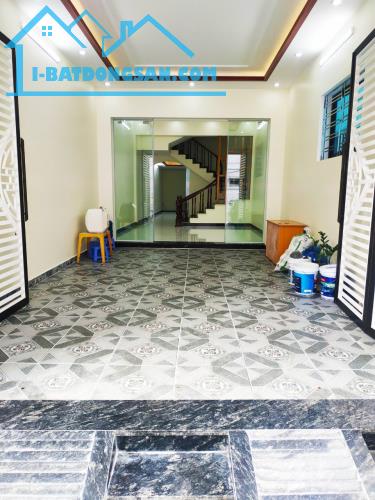 Bán nhà phố Chùa Bộc, Gần HV Ngân Hàng, diện tích 43m2 x5 tầng, Giá 4,5 tỷ, Lh 0886631856 - 1
