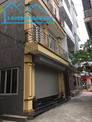 Bán nhà Gần ĐH Y Hà Nội, diện tích 35m2 x5 tầng, Mt 4m, Giá 4,4 tỷ, Lh 0911002289