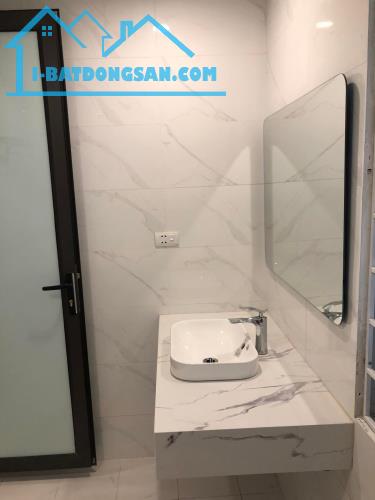 Bán nhà Gần ĐH Y Hà Nội, diện tích 35m2 x5 tầng, Mt 4m, Giá 4,4 tỷ, Lh 0911002289 - 3
