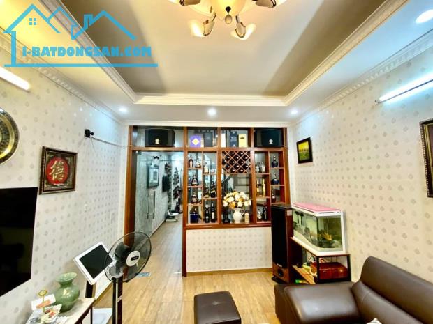 Nhà đẹp vân canh ở ngay diện tích 40m 5t mt4 giá 2.6 tỷ - 2