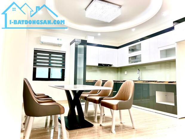 BÁN NHÀ 56M x 6 TẦNG THANG MÁY, 2 MẶT THOÁNG, Ô TÔ, PHỐ NGỌC LÂM – LONG BIÊN. HƠN 11 TỶ - 1