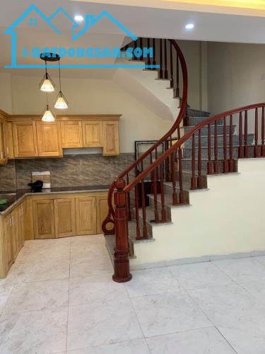 Bán nhà cổng HV Ngân Hàng diện tích 44m2 x5 tầng,mặt tiền 4m, Giá 4,5 tỷ - 3