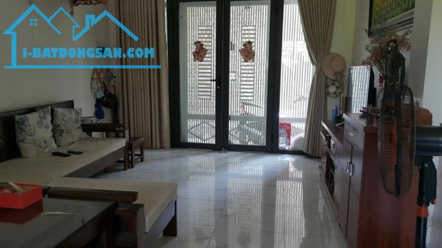 Bán nhà cổng HV Ngân Hàng diện tích 44m2 x5 tầng,mặt tiền 4m, Giá 4,5 tỷ - 1