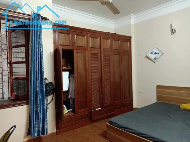 Siêu phẩm Cầu Giấy phân lô vỉa hè,oto tránh ,ngõ thông,2thoáng70m2 mt5m 5t 17tỷ - 3