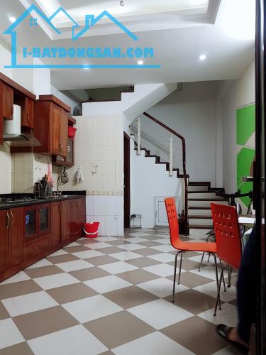 Bán nhà Nguyễn Văn Huyên Cầu Giấy oto đỗ cửa ngõ thông 40m2 mt5m 7 tỷ . - 3