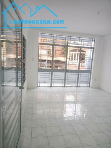 Chính Chủ Cần Bán Nhà 65m2 Lê Văn Lương Ngang 5,9m, Giá 4,35 tỷ TL