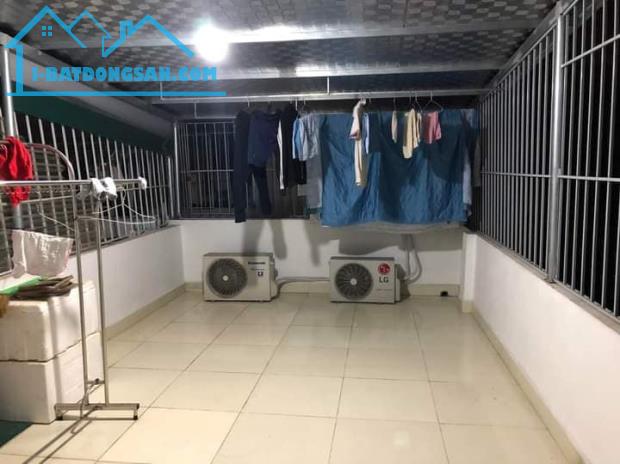 Bán nhà đường Hồ Ba Mẫu, diện tích 42m2 x5 tầng, mặt tiền 4m, Giá 6 tỷ, LH 0842851516