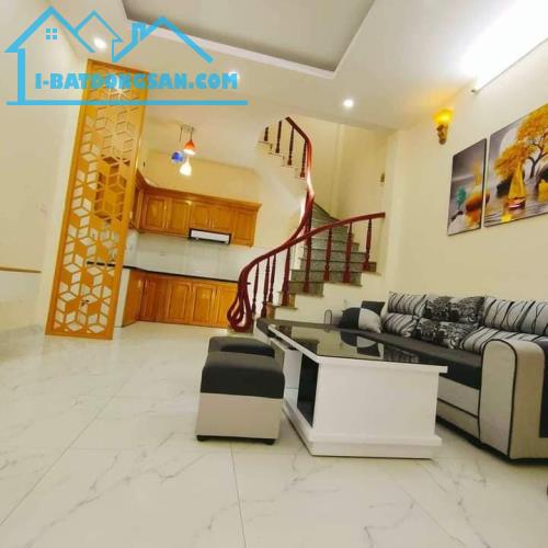 Bán nhà Ngõ 97 Nguyễn Chí Thanh, diện tích 37m2 x5 tầng, Giá 5,3 tỷ, Lh 0913518923 - 2