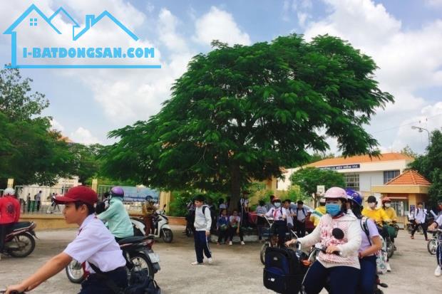 ĐẤT MẶT TIỀN ĐT756 1.400M2 THỔ CƯ CẠNH NHÀ MÁY XÍ NGHIỆP, DÂN CƯ ĐÔNG
