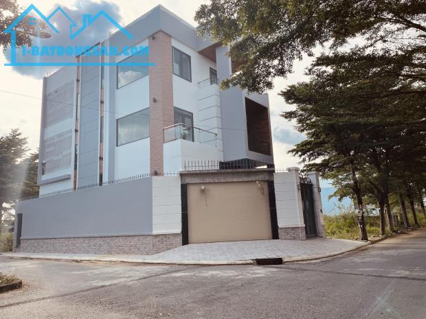 Bán nền góc 2 mặt tiền diện tích 147.5m2 giá 66 Triệu/m², thuộc dự án KDC Thời Báo Kinh Tế - 2