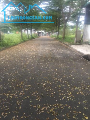 Bán nền góc 2 mặt tiền diện tích 147.5m2 giá 66 Triệu/m², thuộc dự án KDC Thời Báo Kinh Tế - 4