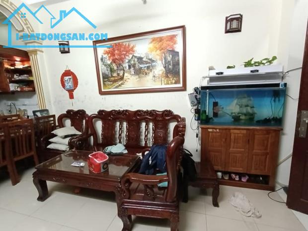 Bán nhà 4 tầng phố Nguyễn Ngọc Vũ, diện tích 47m2 mặt tiền 4m, Giá 6,3 tỷ - 1