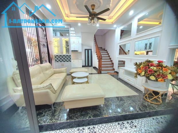 Lô góc, nội thất VIP, oto, nhà đẹp Quan Nhân, Thanh Xuân, 40m2x6T, MT5m, 5.6 tỷ. - 1