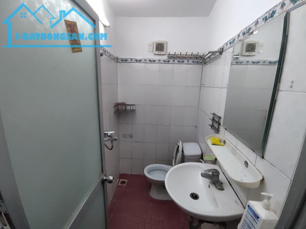 Bán gấp nhà phố Hồng Mai 55m2*3.5 tầng, MT 4.1m, giá 3.45 tỷ