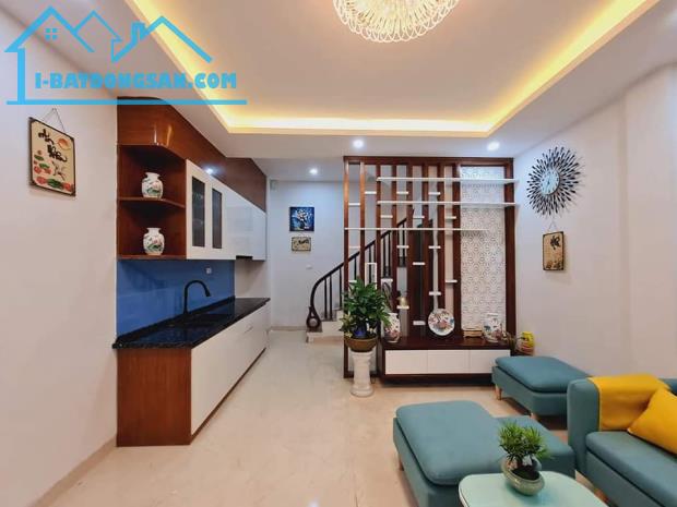 Bán nhà phố Nguyễn Ngọc Nại, diện tích 43m2 x4 tầng, mặt tiền 4m, Giá 5,1 tỷ - 2