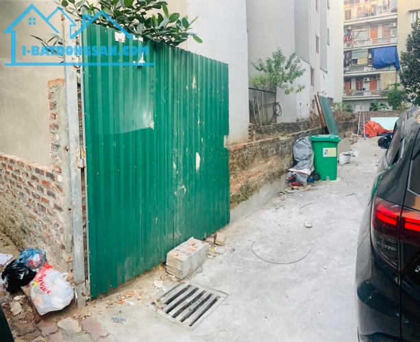Bán đất Hoàng Đạo Thành Dt 120m C4  giá 21 tỷ