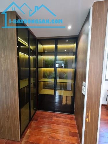 Bán nhà mặt phố Hoàng Cầu Đống Đa 215m2 mt9m 8 tầng thông sàn thang máy gara oto 110 tỷ . - 2