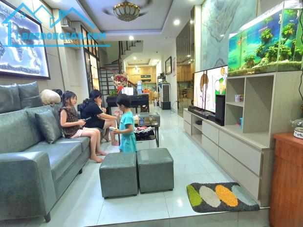 Bán nhà Lương Thế Vinh,Thanh Xuân, phân lô, ô tô, ở sướng DT45m2, 5T, MT 4.5m, 6 tỷ. - 1