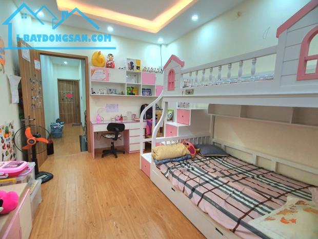 Bán nhà Lương Thế Vinh,Thanh Xuân, phân lô, ô tô, ở sướng DT45m2, 5T, MT 4.5m, 6 tỷ.