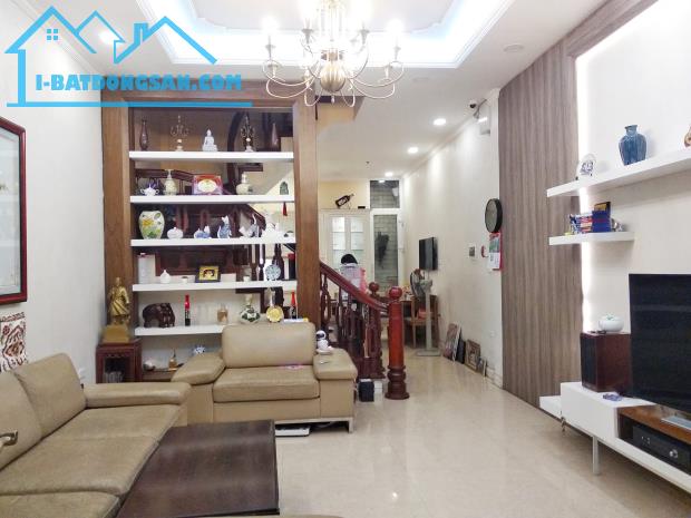Bán nhà Hoa Bằng, Cầu Giấy. dt 34m x5t, mt 3,7m, giá. 5,9 tỷ. - 1