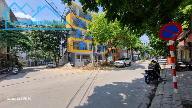7.x Tỷ. 52M An Dương Vương, Nhà đẹp Ngõ Thông, Ba Gác tránh Xe Máy, 3T, MT 4m, Sổ Nở Hậu