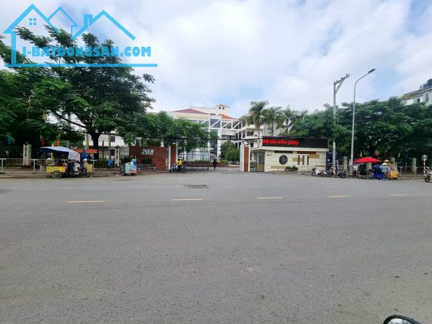 Mặt tiền đường 40m Trần Thị Ngôi, P.4, Q.8, DT: 80m2, bốn tầng, giá 14 tỷ. - 4