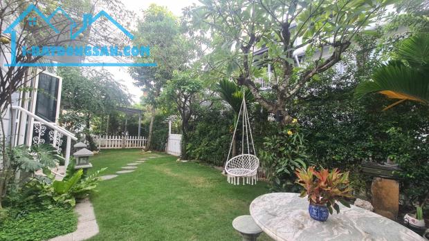 BÁN GẤP BIỆT THỰ SÂN VƯỜN GARDEN HOMES THỦ ĐỨC 246 M2 3 TẦNG 31,5 TỶ TL