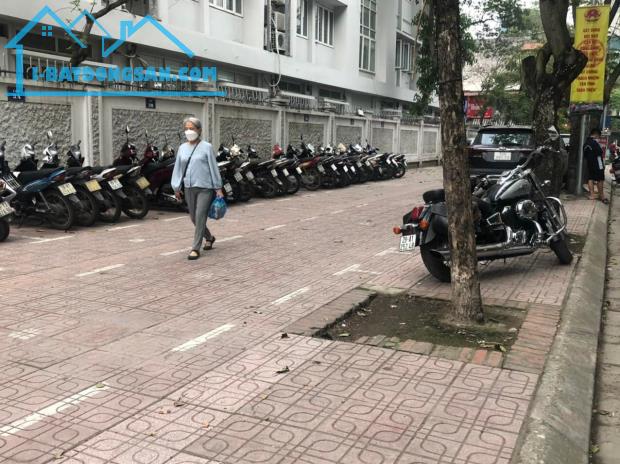 Bán nhà mặt phố Nguyễn Công Hoan, Ba Đình, 60m2, 5 tầng, 2 mặt tiền, vừa ở vừa kinh doanh!