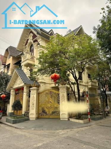 Bán biệt thự phố Trung Hòa, CG, 280m2 - 4 tầng, lô góc, KD, nhà hàng, cafe, ô tô dừng đỗ.